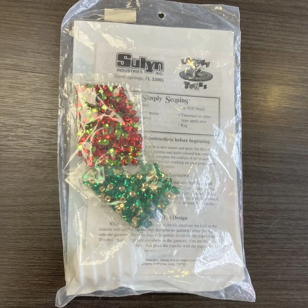 Simply Sequins 6270 Bugs Wreath Looney Tunes Multi Colored Iron On Kit Sealed